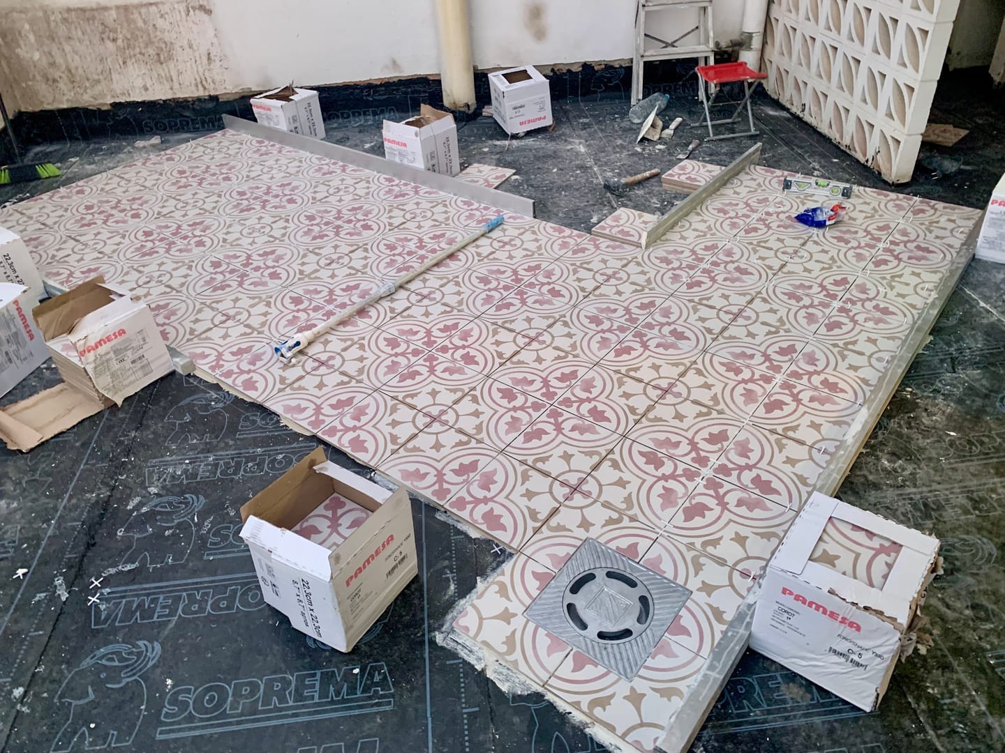 Impermeabilización y colocación de patio - Image 4